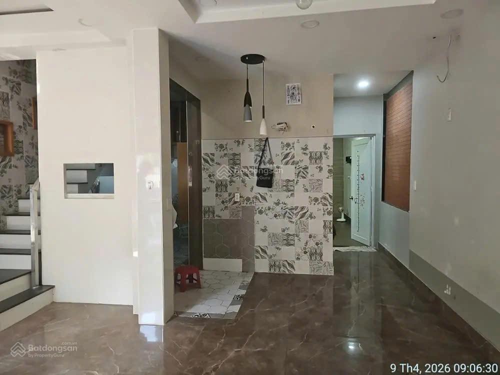 100 tr/m hẻm 127/62/1 a âu cơ, phường hòa bình, quận 11, dt 5.4x13.5m, 1 lầu, giá 5.5 tỷ