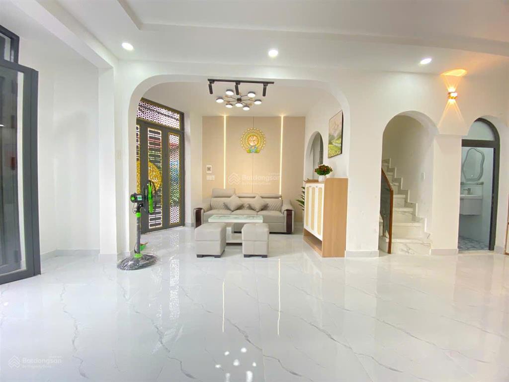 Mặt tiền 88a lê cảnh tuân tân phú. dt 8x8m, dtcn 51m², 1 trệt, 1 lầu, 3 phòng ngủ, giá 6.5 tỷ tl
