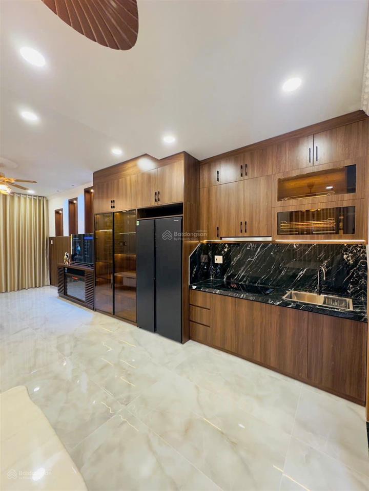 Chỉ 6.9 tỷ căn nhà 6 phòng như khách sạn 5 sao. căn góc 4 x20.74m2, 1 trệt, 1 lầu, full nội thất