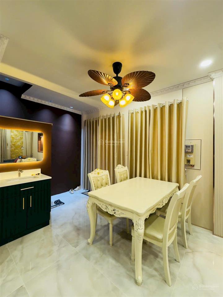 Chỉ 6.9 tỷ căn nhà 6 phòng như khách sạn 5 sao. căn góc 4 x20.74m2, 1 trệt, 1 lầu, full nội thất