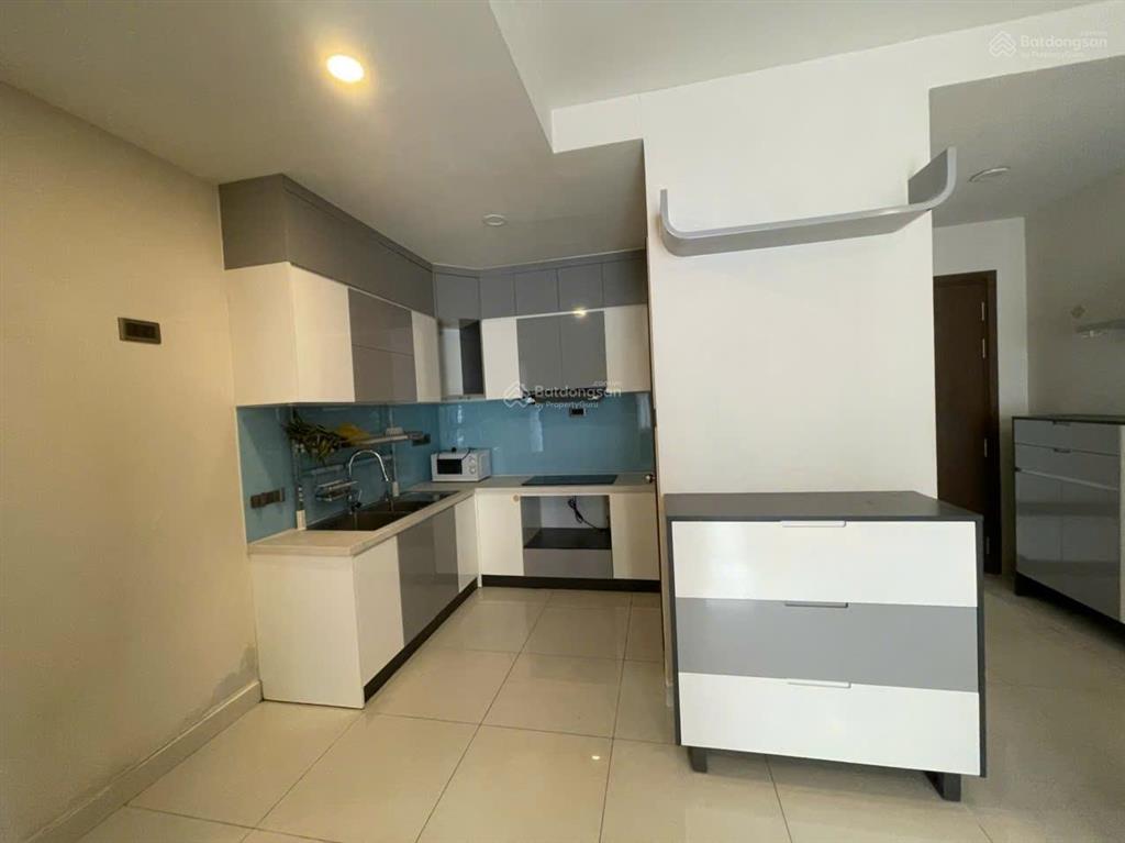 Căn hộ quận 4, 2pn sài gòn royal tầng cao view tây tứ trạch full nội thất giá 9 tỷ