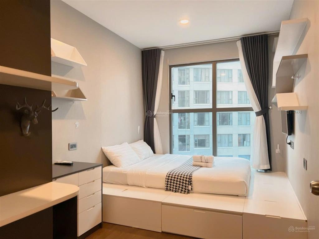 Căn hộ trung tâm the tresor trục đường bến vân đồn 2 pn 85,5m2 full nội thất giá bán 8 tỷ
