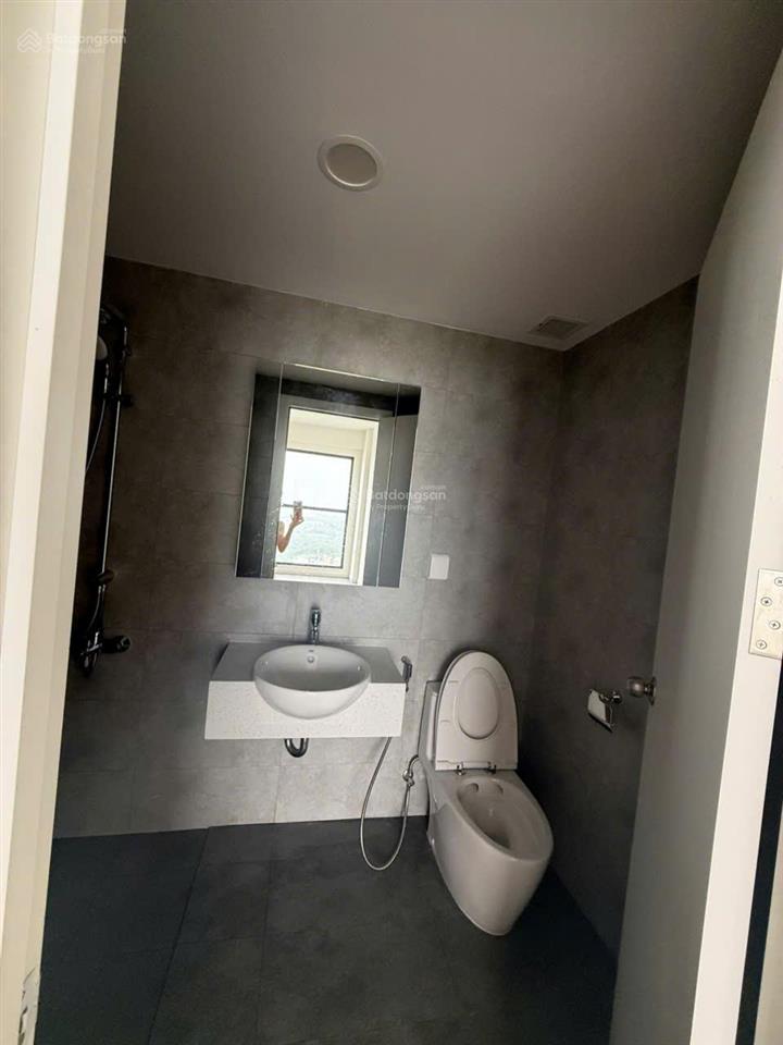 Bán căn 2 pn victoria village đã nhận nhà giá chỉ 5,93 tỷ đã có bếp rèm  0926 377 ***