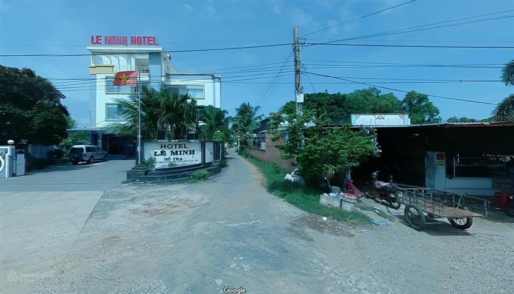 Đi định cư nước ngoài cần bán gấp đất xây nhà nghỉ cách bãi tắm hồ tràm 900m giá 3,9 tỷ