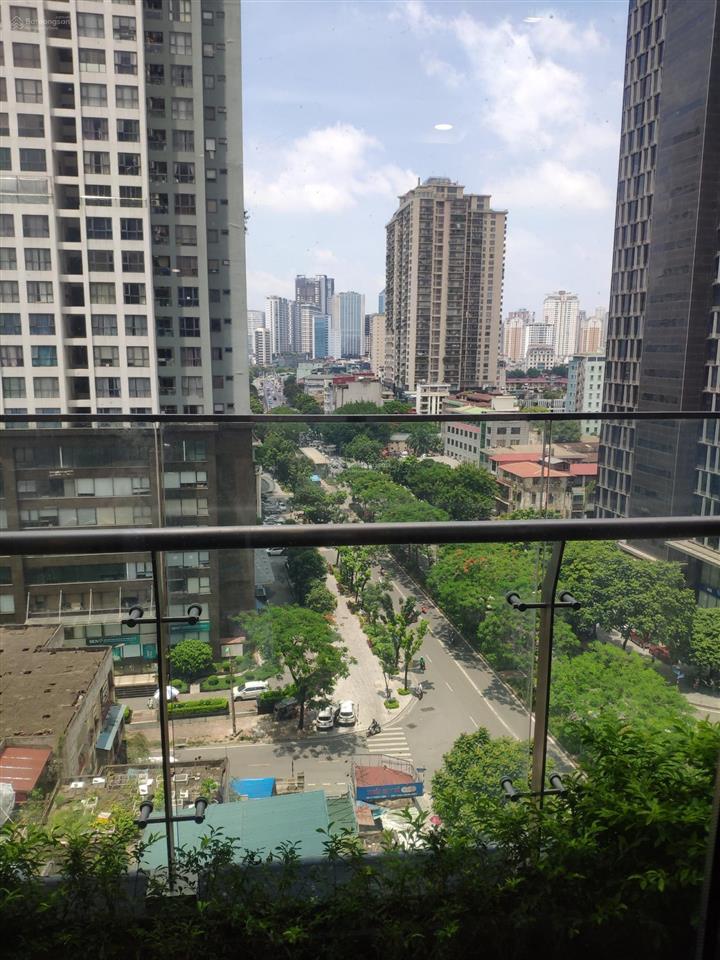 Cho thuê căn góc thương mại 3pn, 138m2, tầng trung hướng đẹp tại green diamond  93 láng hạ