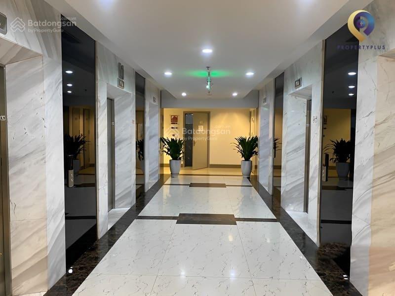 Cực hiếm căn góc view công viên và hồ nhân chính trung tâm lê văn lương. xem nhà 24/7 0899 822 ***