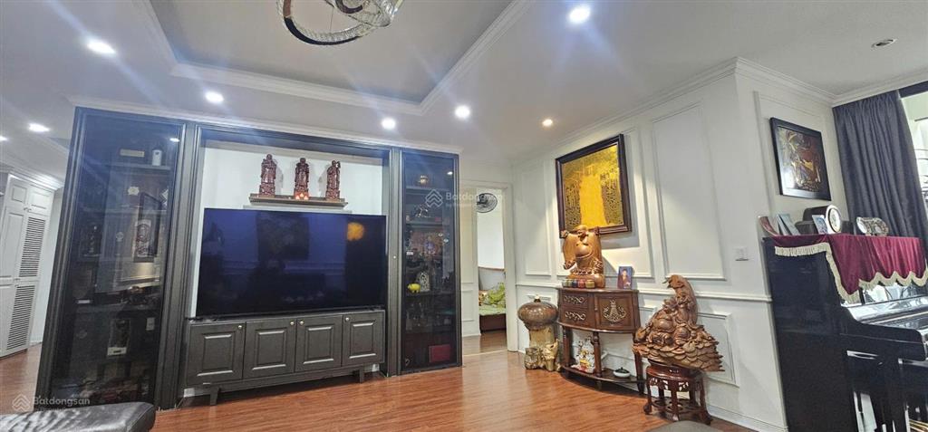 Cực hiếm! bán căn góc 154m2 sổ đỏ trao tay trung tâm quận đống đa. xem nhà 24/7 0899 822 ***