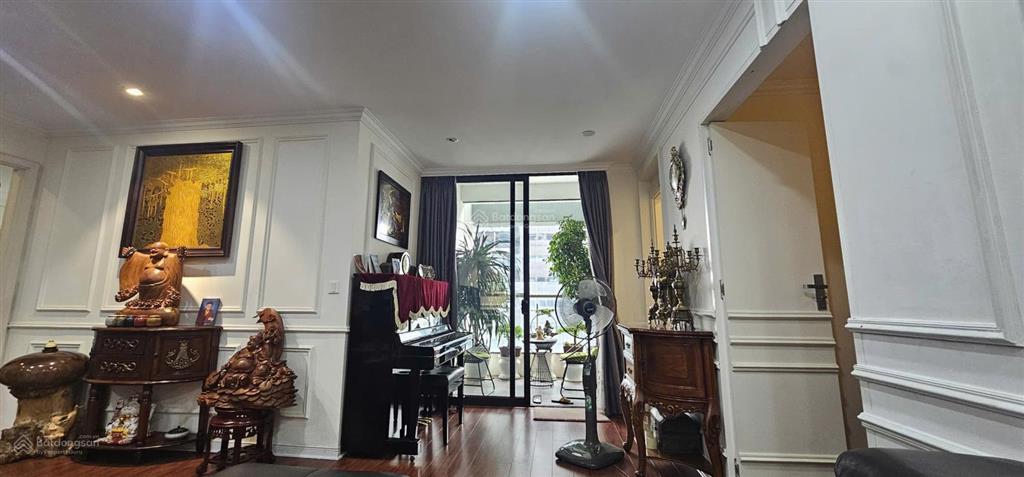 Cực hiếm! bán căn góc 154m2 sổ đỏ trao tay trung tâm quận đống đa. xem nhà 24/7 0899 822 ***
