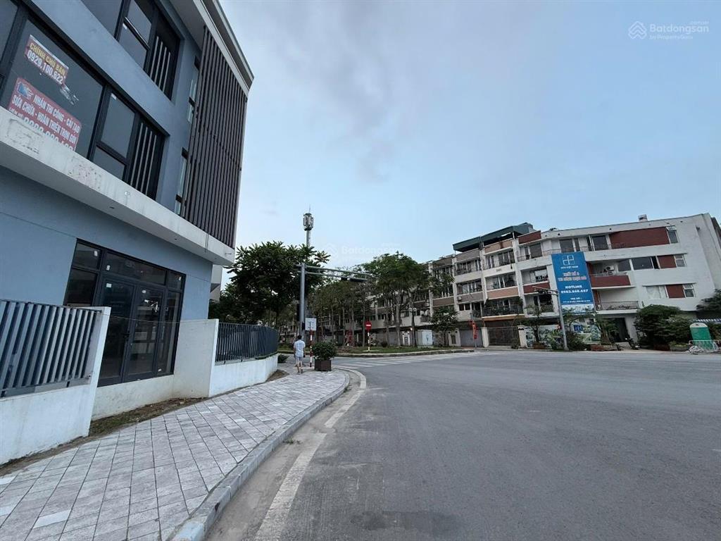 Em cần bán gấp căn biệt thự an quý, phố lê trọng tấn, dương nội, hà đông, 120m, 40 tỷ, có tl.