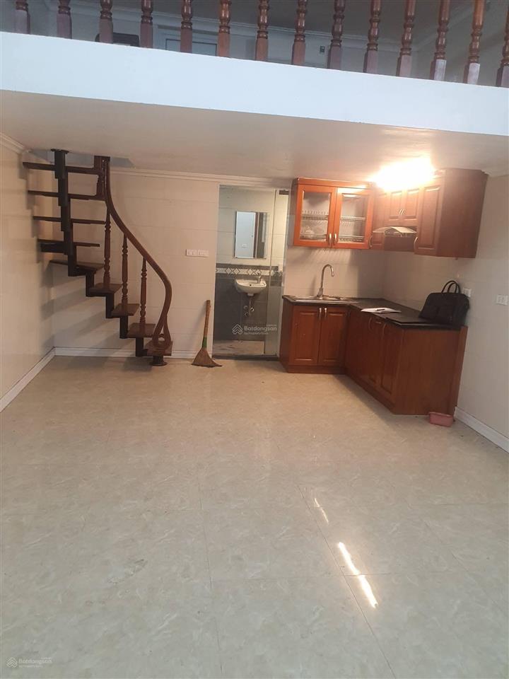Bán nhà ngõ 78 quán sứ, 50m2, có sổ đỏ riêng, 4,5 tỷ, có thương lượng.