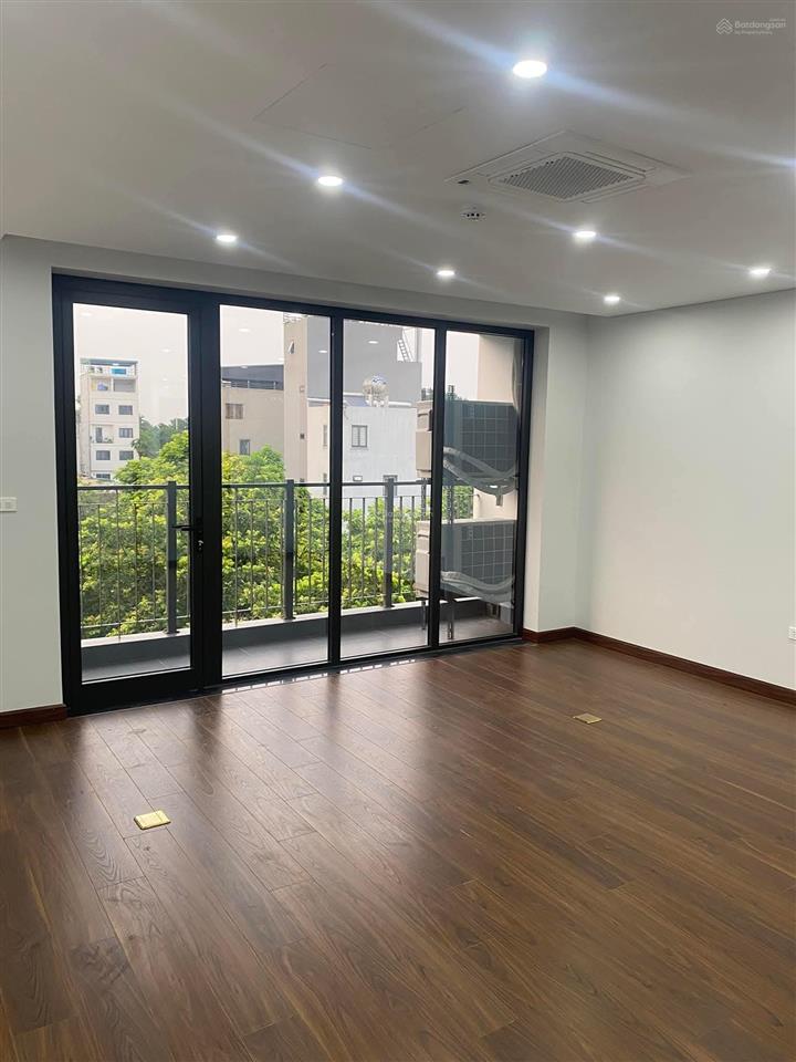 Bán nhà mặt phố quận tây hồ, 100m2, 8 tầng, thang máy, mặt tiền 6m, giá 48 tỷ