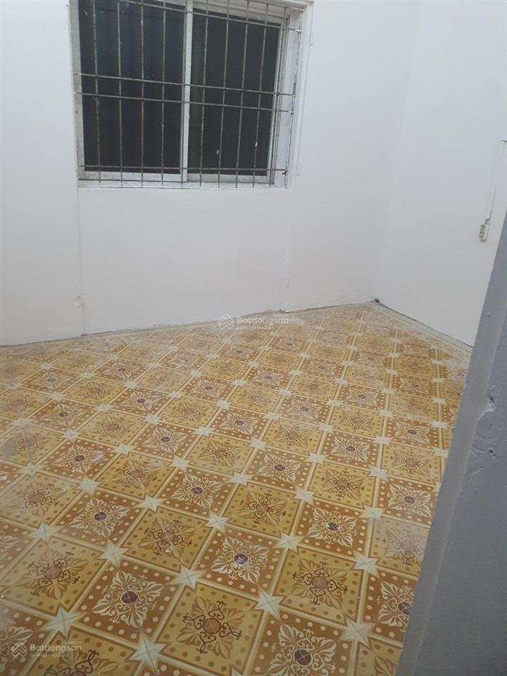 Cho thuê nhà ngõ 50 lĩnh nam, gần mặt phố 52m2, 4 phòng ngủ, giá 8 triệu