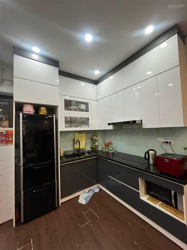 Rẻ quá, bán gấp chung cư đền lừ, hoàng mai, 61m2, 2 ngủ, giá 4,3 tỷ, mua đầu tư quá ngon.