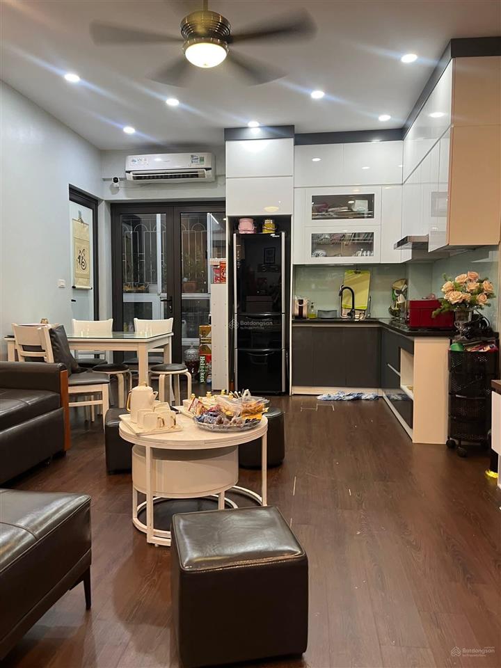 Rẻ quá, bán gấp chung cư đền lừ, hoàng mai, 61m2, 2 ngủ, giá 4,3 tỷ, mua đầu tư quá ngon.