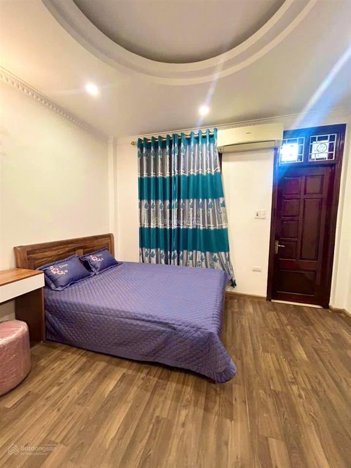 Bán nhà phố đại la, 45m2, 5 tầng, 9 phòng, đang cho thuê 30 triệu/1 tháng.