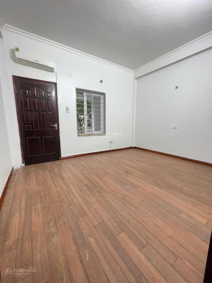 Bán nhà mặt phố lĩnh nam, 100m2, 4 tầng, mt 4m, giá 38 tỷ.