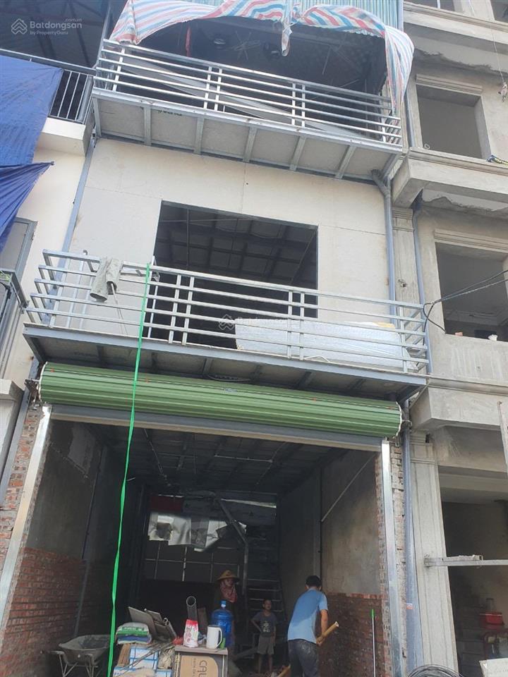 Cho thuê nhà mặt phố lĩnh nam, đối diện 52 lĩnh nam, 35m², 3 tầng, mặt tiền 5m, giá 35 triệu