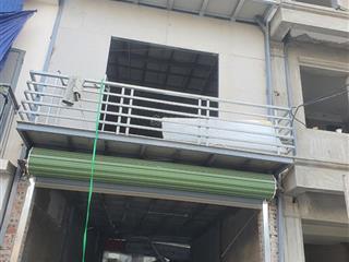 Cho thuê nhà mặt phố lĩnh nam, đối diện 52 lĩnh nam, 35m², 3 tầng, mặt tiền 5m, giá 35 triệu