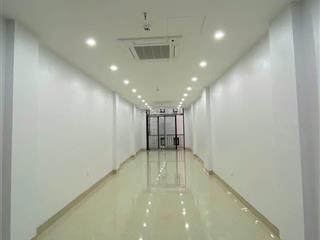 Cho thuê nhà làm văn phòng công ty, phố trường chinh, 350m2, ngõ ô tô 5m, ngõ thông, có thang máy.