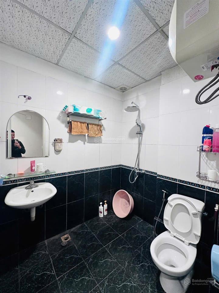 Bán gấp ch hemisco xa la, 5,5 tỷ, 85m2, 2pn, 2wc, nội thất full