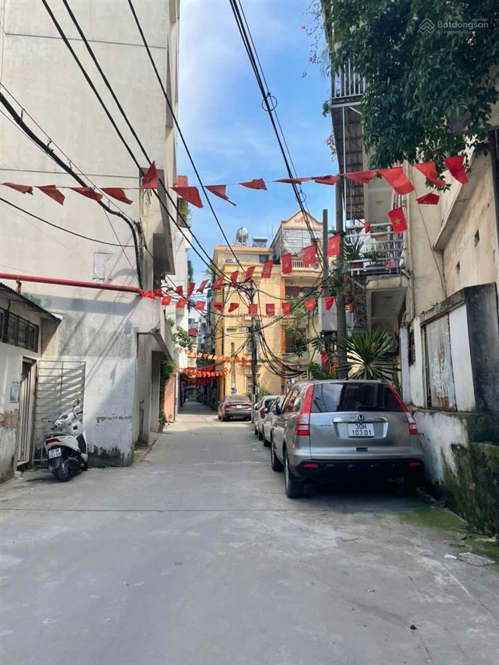 Bán gấp nhà đường nguyễn trãi ngã tư khuất duy tiến, 50m 5 tầng lô góc giá 14,9 tỷ, ngõ ô tô tránh