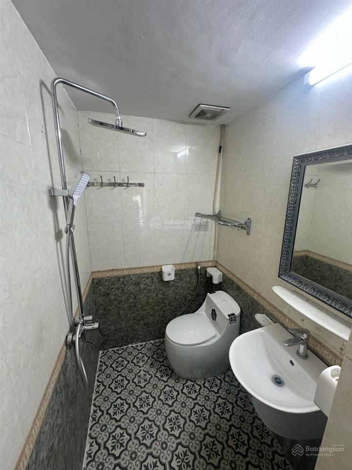 Cho thuê căn hộ chung cư b3a nam trung yên, cầu giấy. 55m2 2ngủ đồ cơ bản. giá 10 triệu/tháng