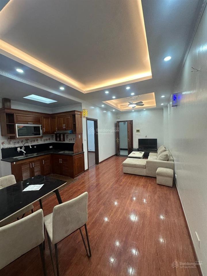 Cho thuê căn hộ chung cư b3a nam trung yên, cầu giấy. 55m2 2ngủ đồ cơ bản. giá 10 triệu/tháng