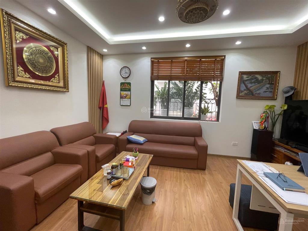 Bán nhà phân lô phố đỗ quang, trung hòa nhân chính, cầu giấy. 50m2 5 tầng mặt tiền 4m. giá 25 tỷ