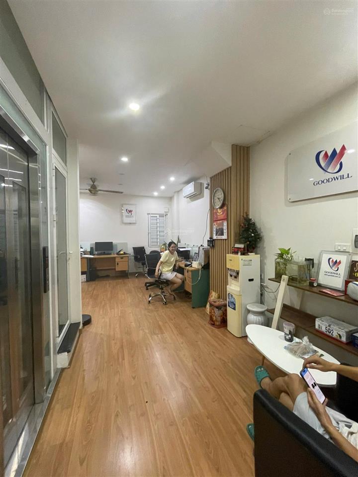 Bán nhà phân lô phố đỗ quang, trung hòa nhân chính, cầu giấy. 50m2 5 tầng mặt tiền 4m. giá 25 tỷ