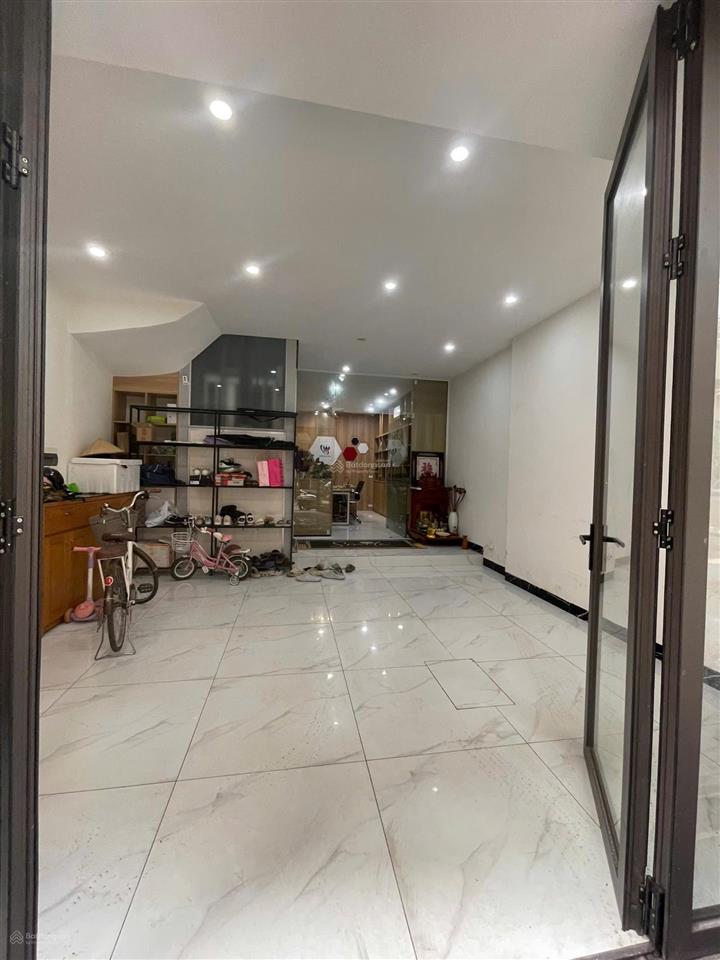 Bán nhà phân lô phố đỗ quang, trung hòa nhân chính, cầu giấy. 50m2 5 tầng mặt tiền 4m. giá 25 tỷ
