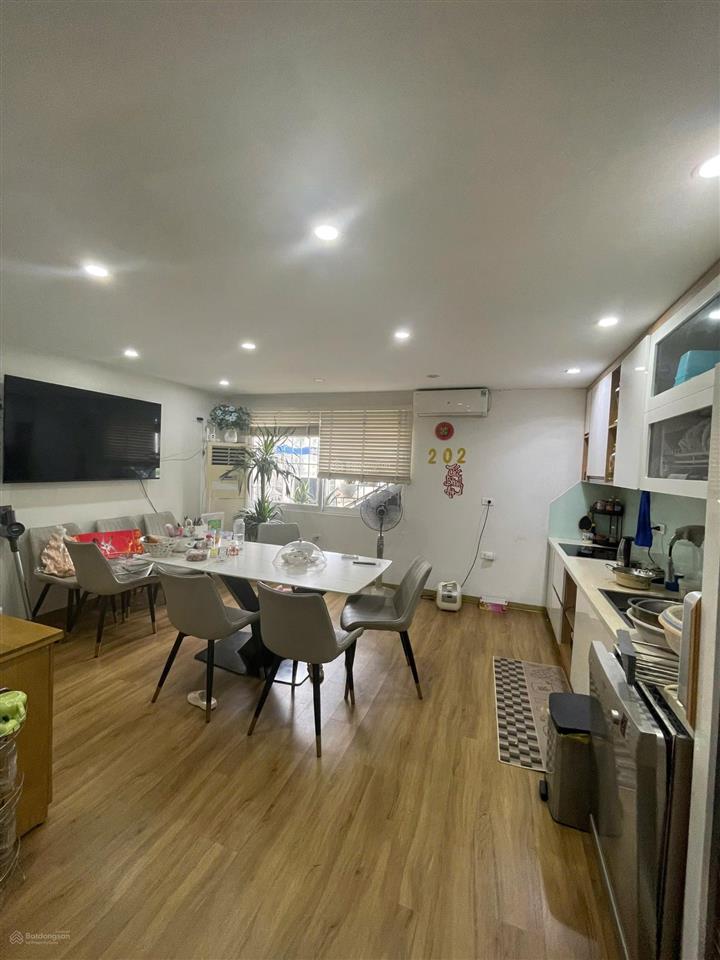 Bán nhà phân lô phố đỗ quang, trung hòa nhân chính, cầu giấy. 50m2 5 tầng mặt tiền 4m. giá 25 tỷ