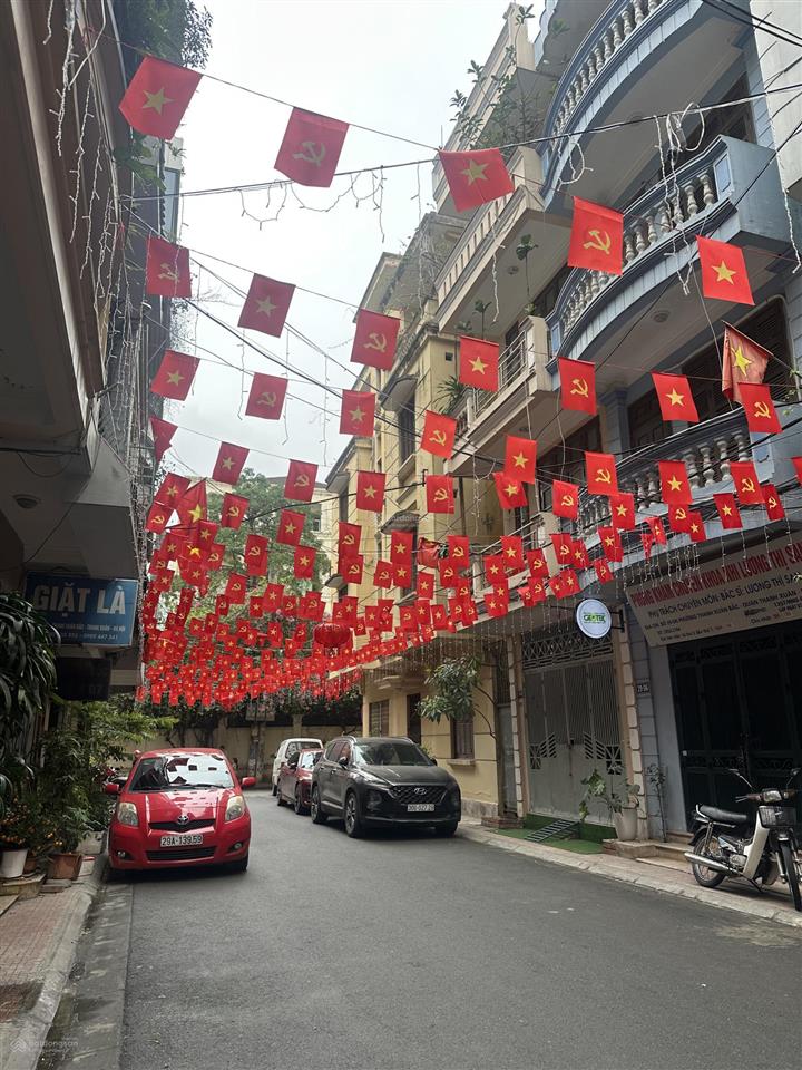 Bán nhà phân lô thanh xuân bắc, thanh xuân. dt 50m2 5 tầng mặt tiền 4m. ô tô tránh, kinh doanh.