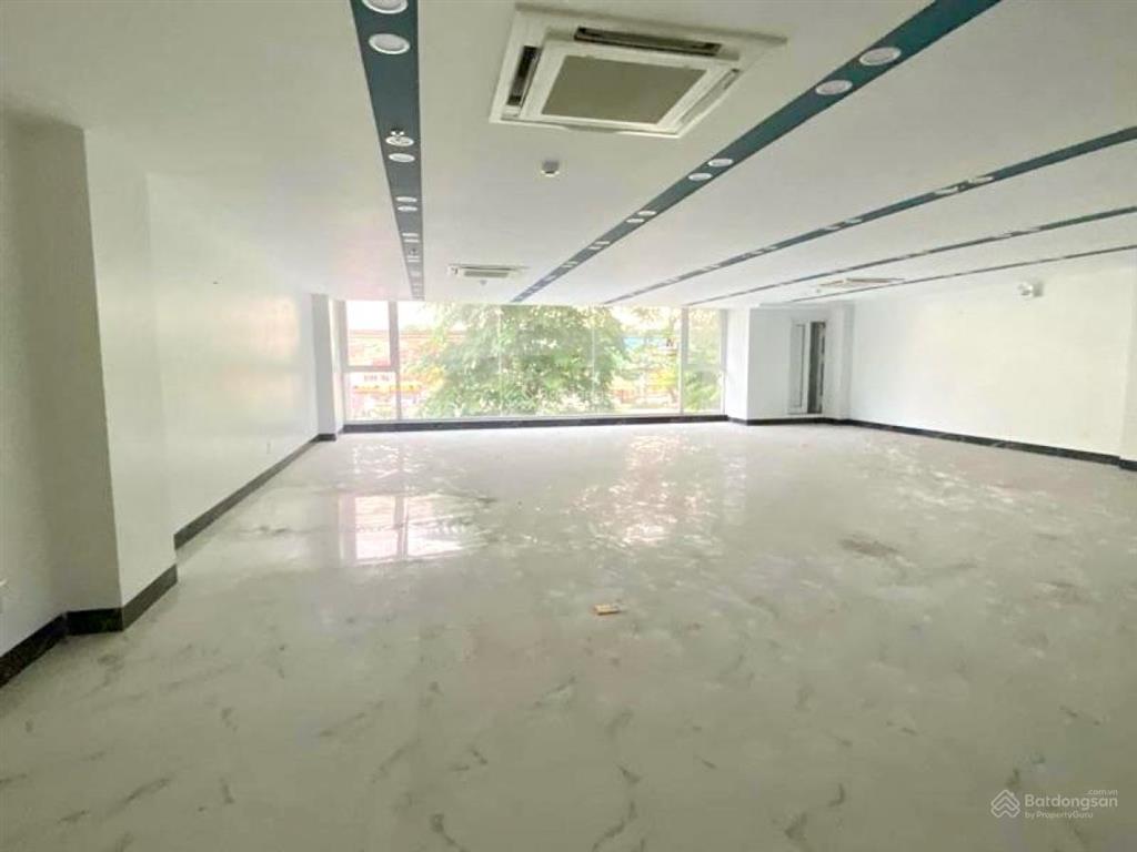 Bán nhà phố phùng chí kiên, hoàng sâm, cầu giấy. dt 100m2 8tầng mặt tiền 7m. dòng tiền cho thuê cao