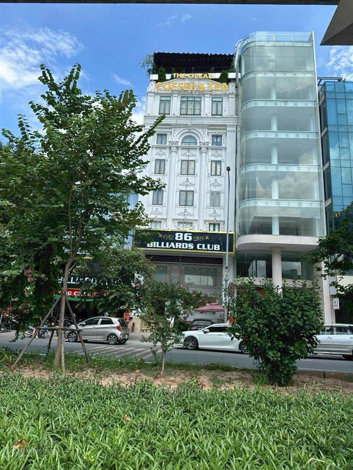 Bán nhà phố phùng chí kiên, hoàng sâm, cầu giấy. dt 100m2 8tầng mặt tiền 7m. dòng tiền cho thuê cao