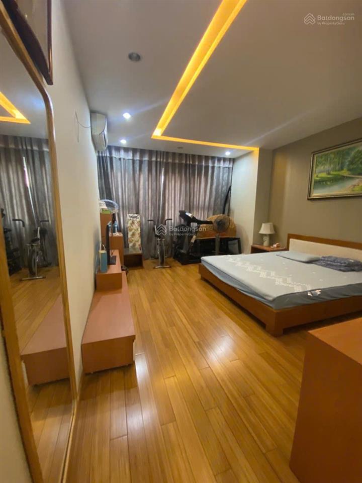 Bán căn hộ chung cư hồ gươm plaza, trần phú, hà đông. 141m2 3 ngủ full đồ. giá 8,8 tỷ. lô góc