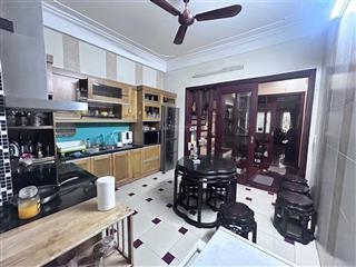 Bán nhà vũ trọng phụng, thanh xuân. 30m2 4tầng mặt tiền 3,6m. giá 5,7 tỷ.  0912 259 ***