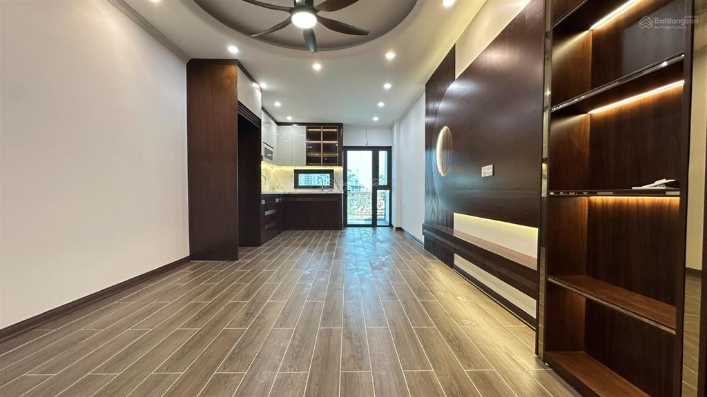 Bán nhà mặt phố vũ hữu, thanh xuân. diện tích 40m2 8 tầng mặt tiền 3,7m. giá 15 tỷ.  0912 259 ***