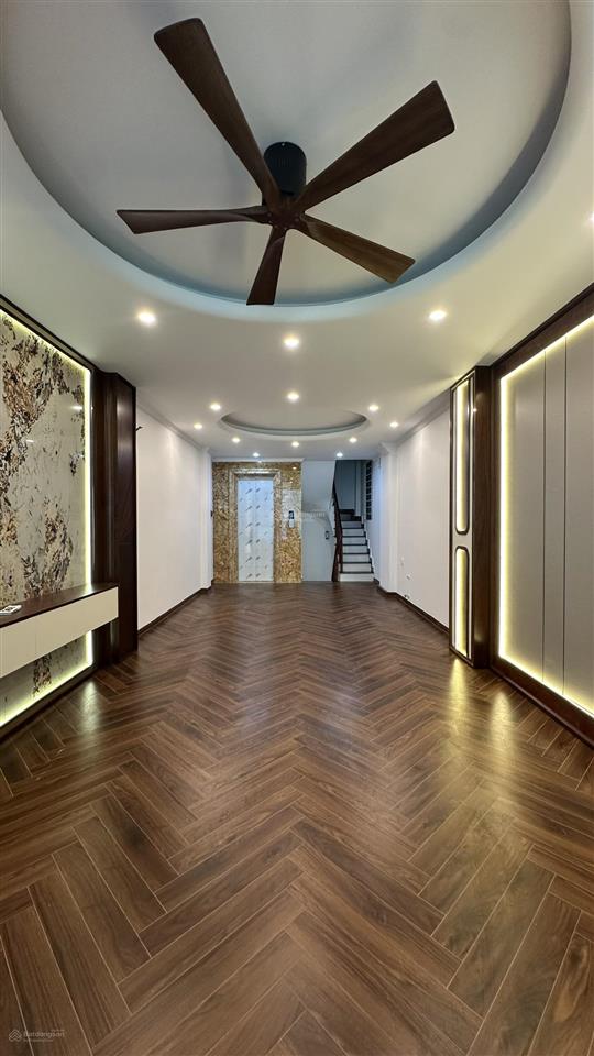 Bán nhà mặt phố vũ hữu, thanh xuân. diện tích 40m2 8 tầng mặt tiền 3,7m. giá 15 tỷ.  0912 259 ***