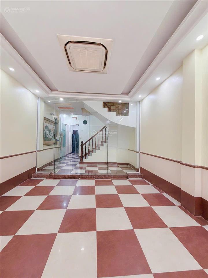 Bán nhà phố nghĩa đô, cầu giấy. 65m2 5 tầng mặt tiền 4,7m. giá 26 tỷ.  0912 259 ***
