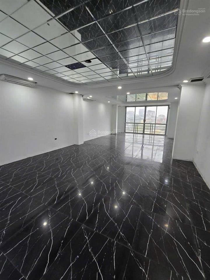 Cho thuê nhà mặt phố xã đàn, đống đa. 75m2 8 tầng lô góc 3 mặt. giá 100tr/tháng  0912 259 ***