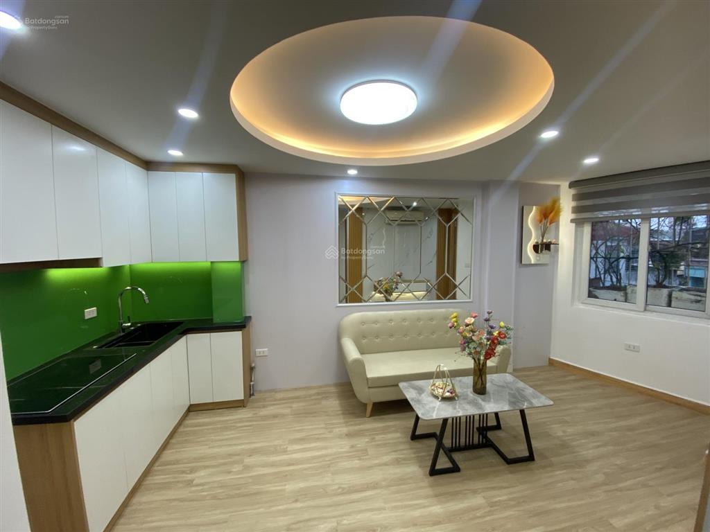 Chính chủ bán chỉ 1,550 tỷ, căn 2 pn, phố thái thịnh  đống đa. căn góc thoáng sáng