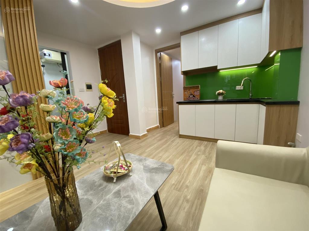 Chính chủ bán chỉ 1,550 tỷ, căn 2 pn, phố thái thịnh  đống đa. căn góc thoáng sáng