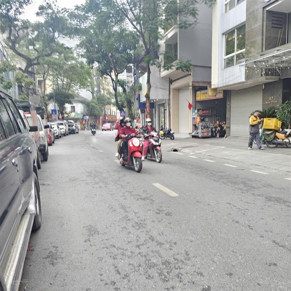 Mặt phố quán thánh, ba đình, 40m, mt 7m, dòng tiền tốt, kinh doanh sầm uất