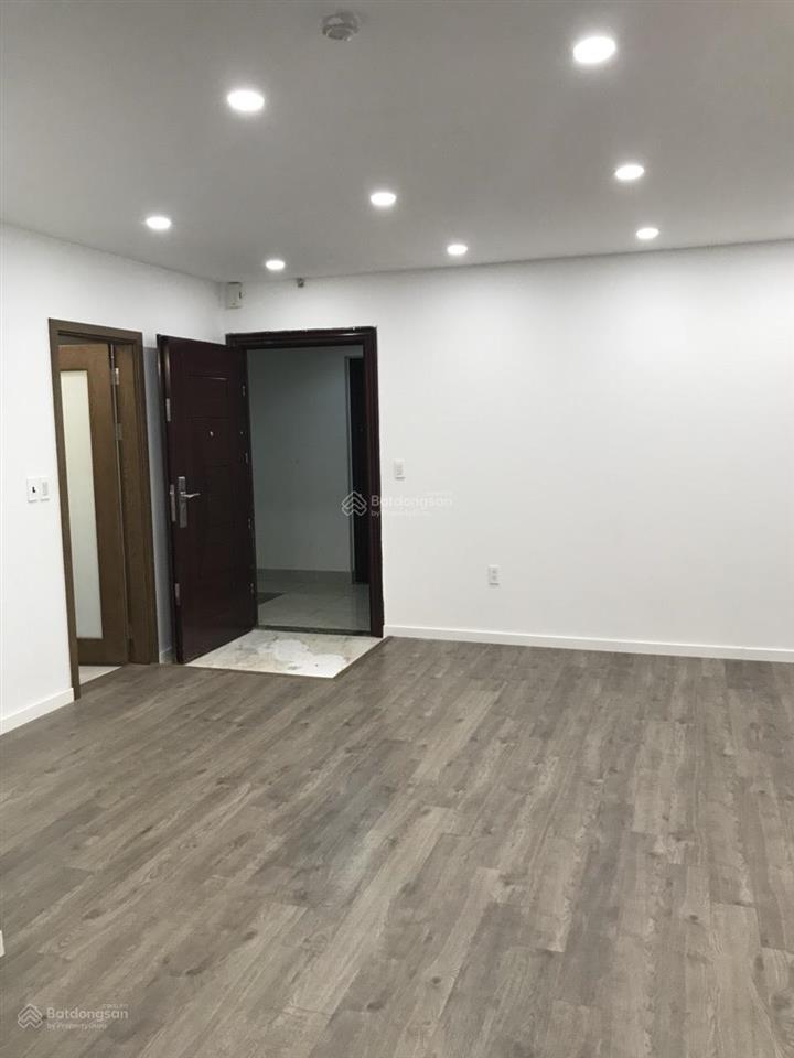 Chính chủ cho thuê căn hộ tập thể khxh tầng 2 kim mã thượng, ba đình dt 60m2 giá 7,5tr/tháng