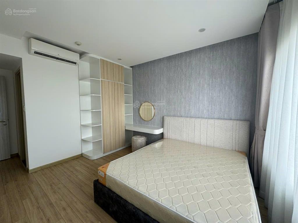 Bán căn hộ new city, dt 102m2 3pn 2wc, giá tốt 8.8ty bao hết, tầng đẹp view thoáng,  0908 833 ***