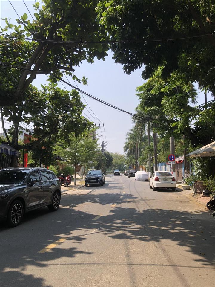 Bán nhà 2.5 tầng  đất rộng 112 m2  9 phòng cho thuê kiệt ô tô 5m  phường hoà cường  đà nẵng