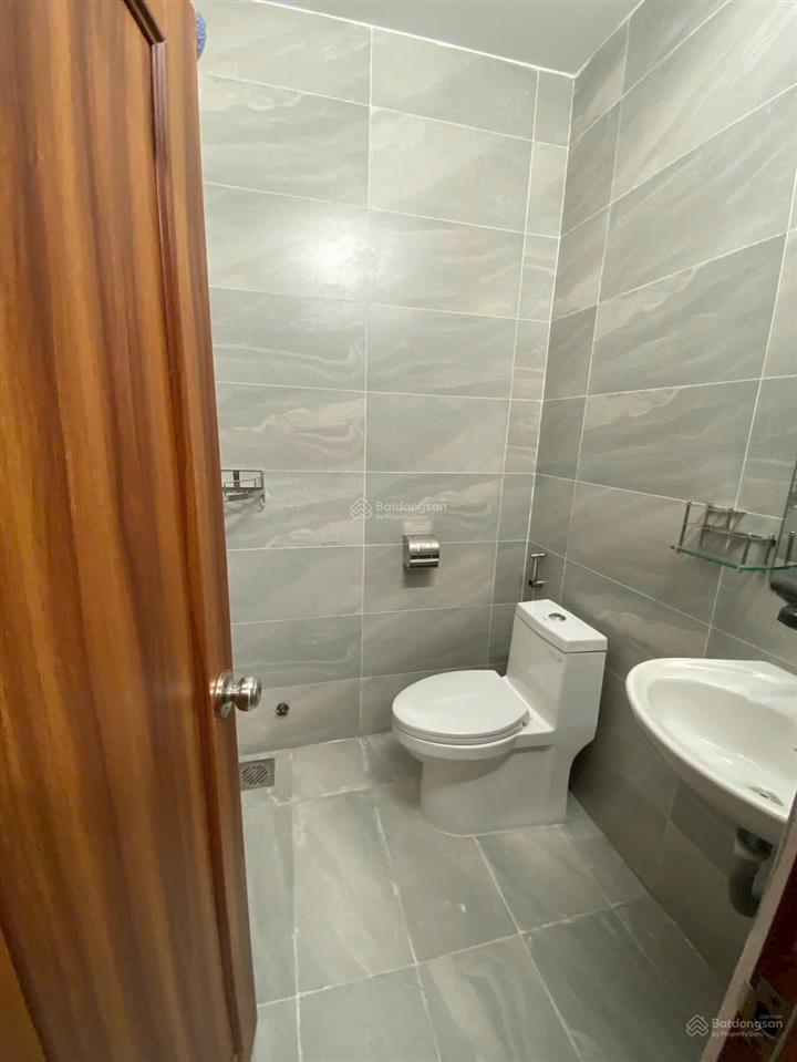 Bán nhà 2.5 tầng  đất rộng 112 m2  9 phòng cho thuê kiệt ô tô 5m  phường hoà cường  đà nẵng