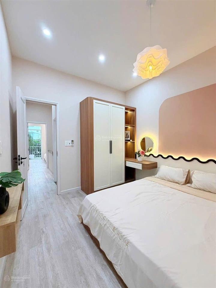 Gần 4 tỷ  3 phòng ngủ! nhà đẹp 2 tầng k2.5m hải phòng thông lê duẩn  tt đà nẵng