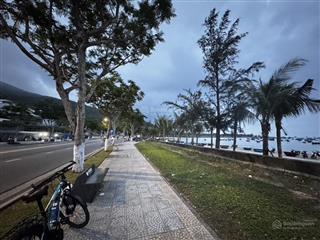 Đất biển đường hoàng sa  lô lớn thuận tiện mở nhà nhà hàng, khách sạn, homestay