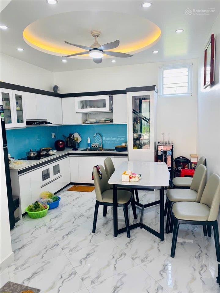 Cho thuê nhà riêng 3 tầng mới, full nội thất